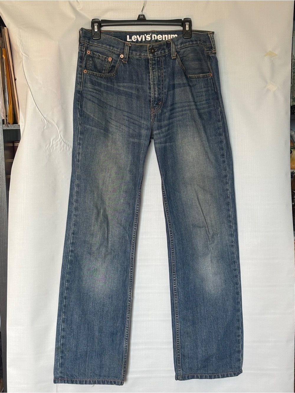 Levi's Straight-Leg Men's Jeans in Faded Blue Denim w34-L34